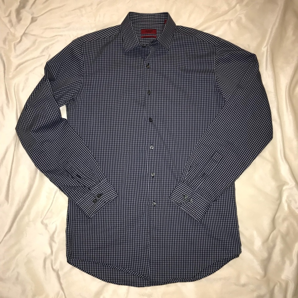 BNWOT Men’s Alfani Navy Blue Fitted Button Down